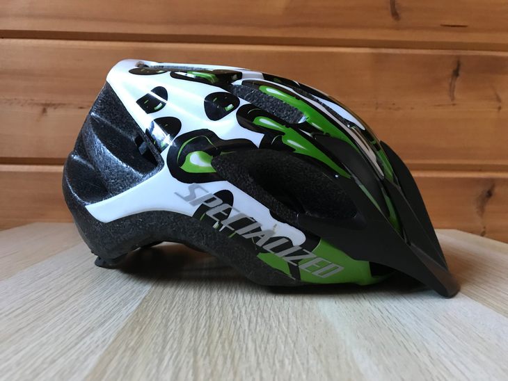 Prodám: Dětská helma Specialized Flash - bazar - Bike-forum.cz