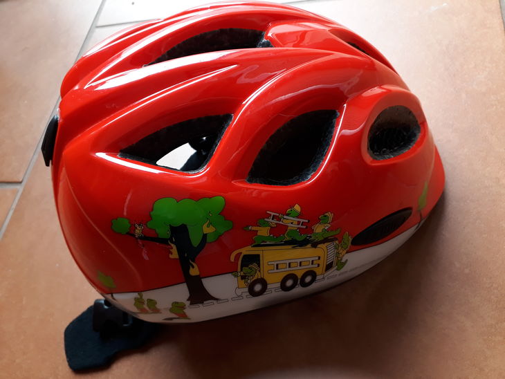 Prodám: dětská helma ABUS 45-50 cm - bazar - Bike-forum.cz