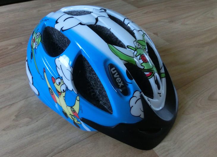 Prodám: Dětská helma Uvex Hero - bazar - Bike-forum.cz