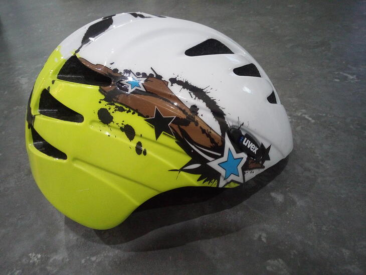 Prodám: Dětská helma UVEX 52-57 - bazar - Bike-forum.cz