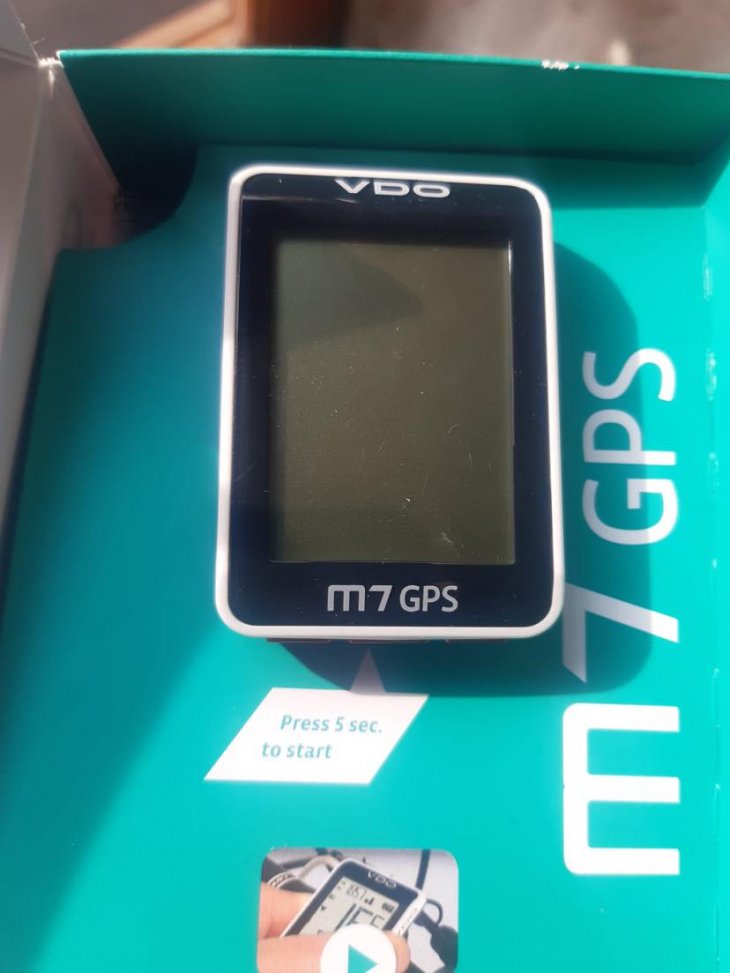 Prodám: Bezdrátový tachometr VDO M7 GPS - bazar - Bike-forum.cz