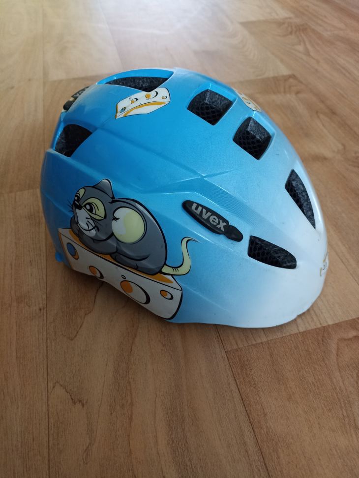 Prodám: Dětská helma Uvex Kid - bazar - Bike-forum.cz