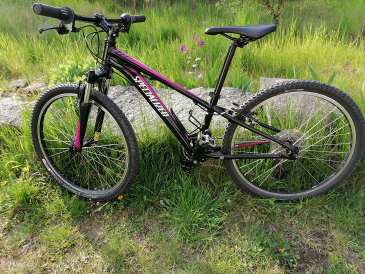 Specialized girl's hotrock clearance 24 xc