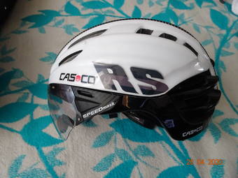 Cyklistická helma CASCO SPEEDAIRO RS+VISIER VAUTRON WHITE/BLACK - Fotky -  Bike-forum.cz